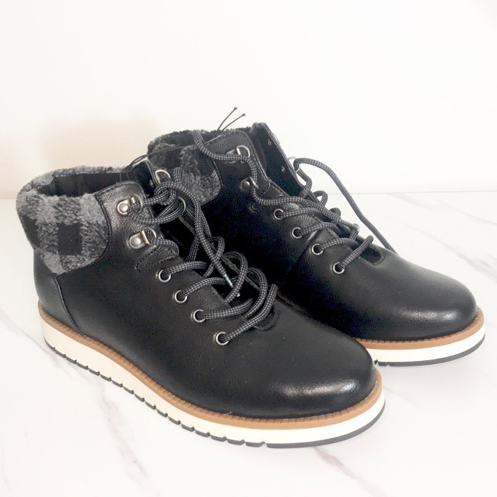 NEW Cliffs white mountain Collins low top boots.  Sz11.    LOCB12